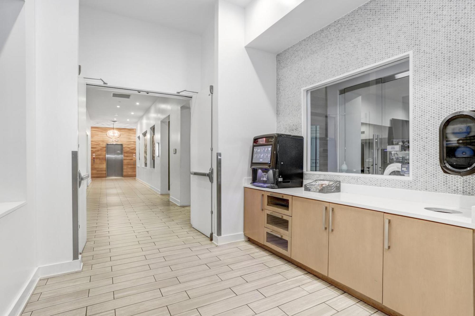 Ferienwohnung Downtown Tampa Gem 1-Bd W/Pool, Gym, & Sky Lounge Exterior foto